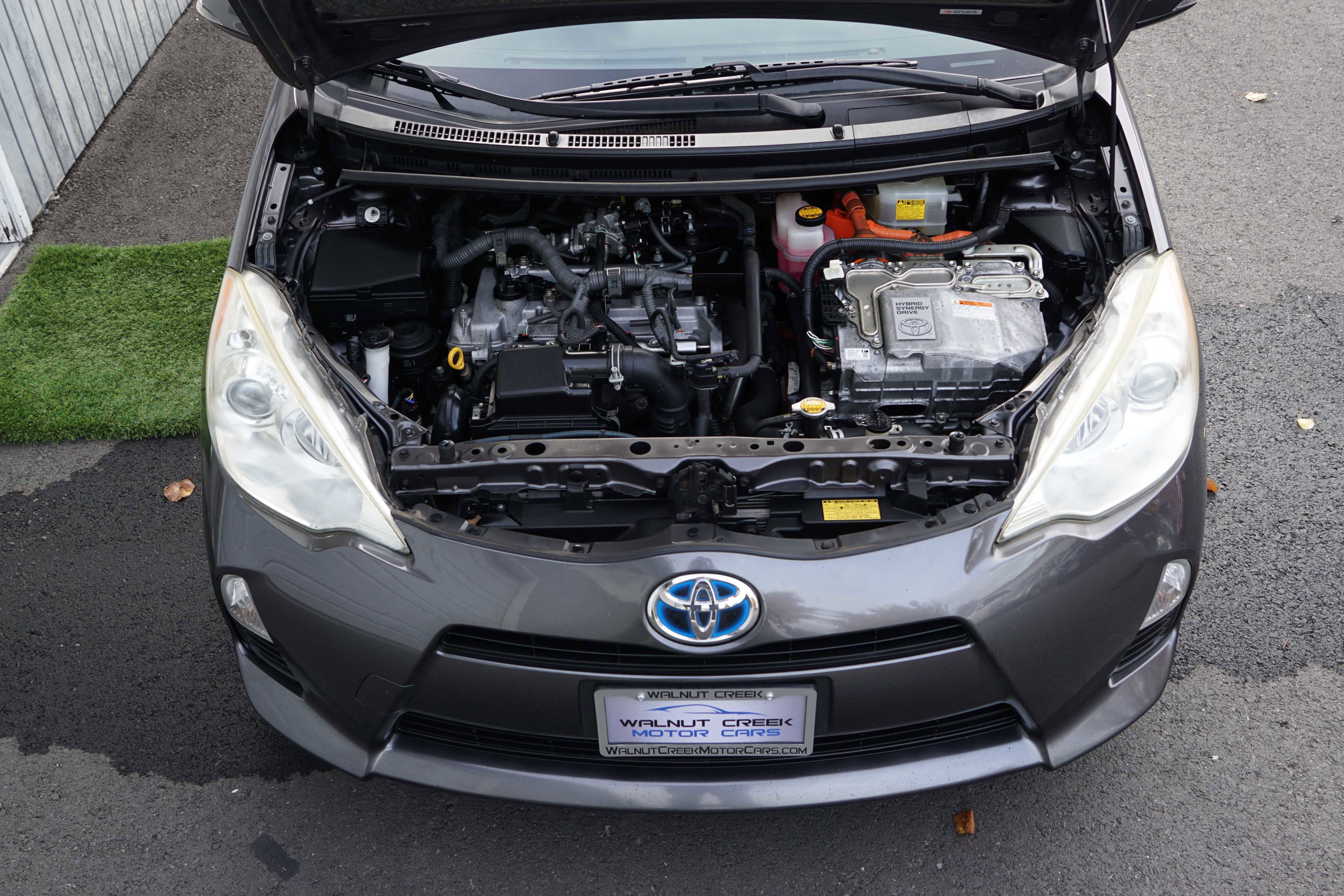 Used 2013 Toyota Prius C Two image 21