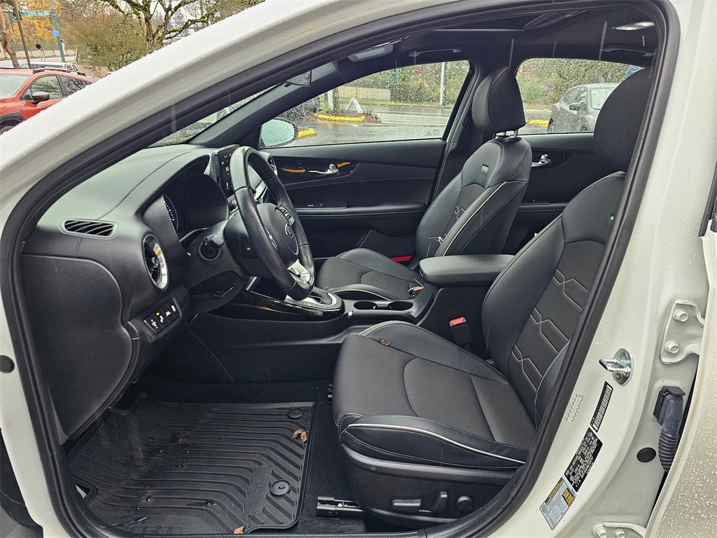 Used 2021 Kia Forte GT-Line w/ GT-Line Premium Package image 21