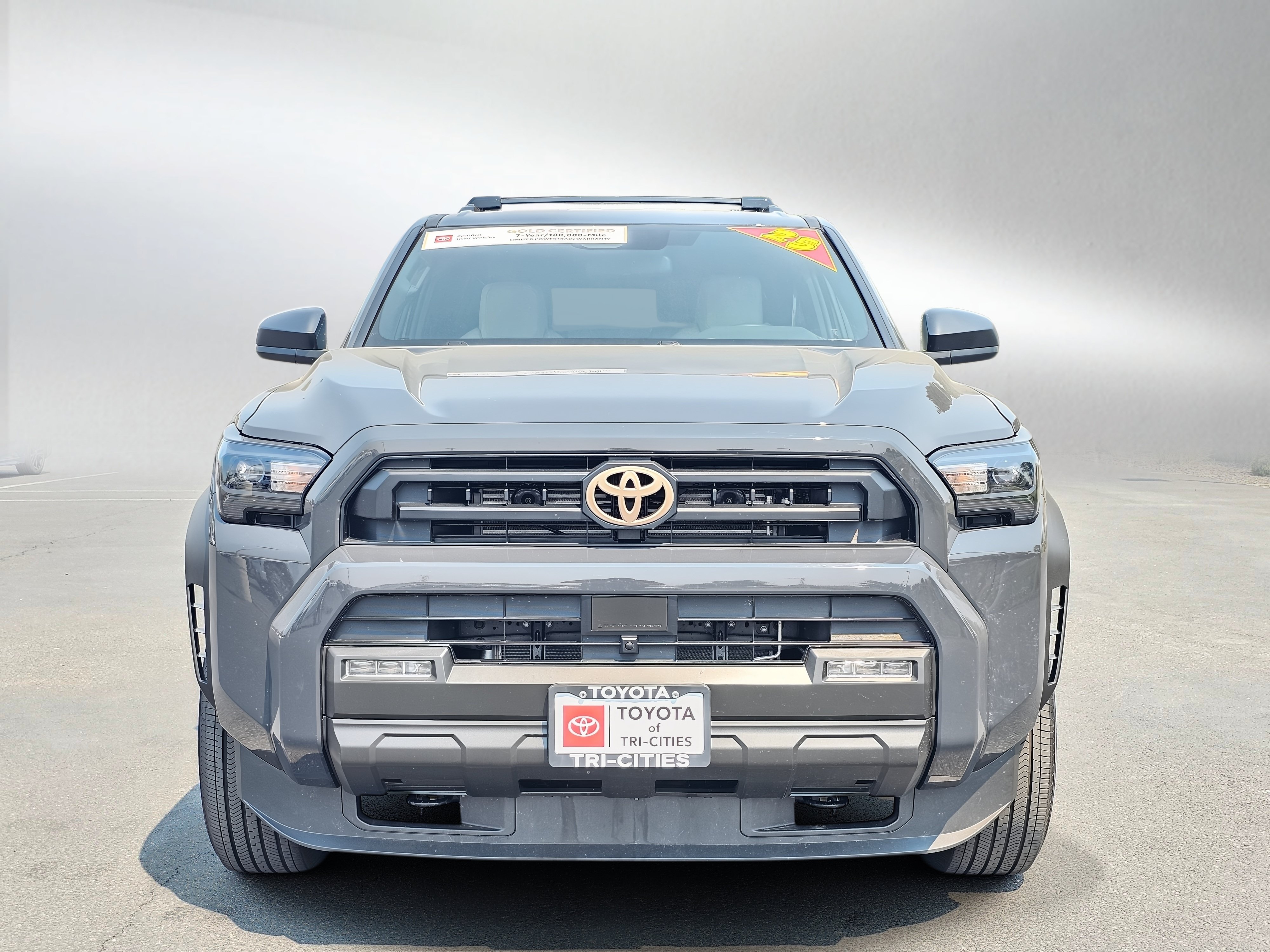 Used 2025 Toyota 4Runner SR5 AWD/4WD image 8