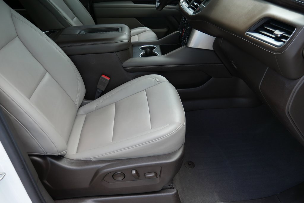 Used 2022 Chevrolet Tahoe LT w/ Luxury Package image 21