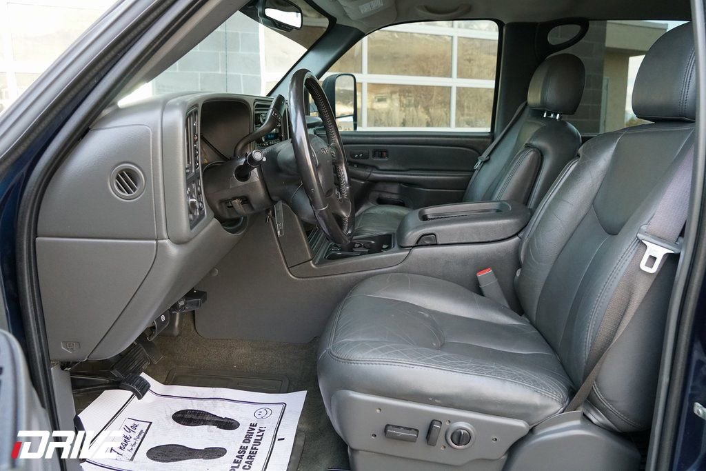 Used 2007 GMC Sierra 3500 SLT w/ Skid Plate Package image 18