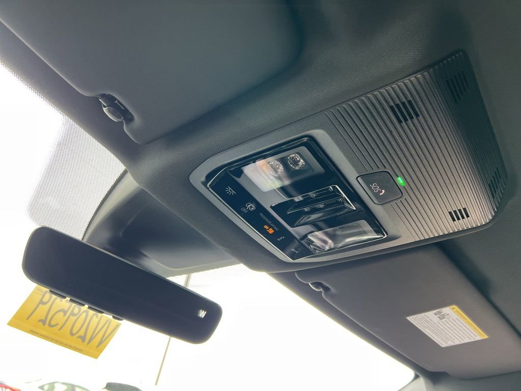 New 2026 Volkswagen Atlas Cross Sport SEL Premium R-Line image 22