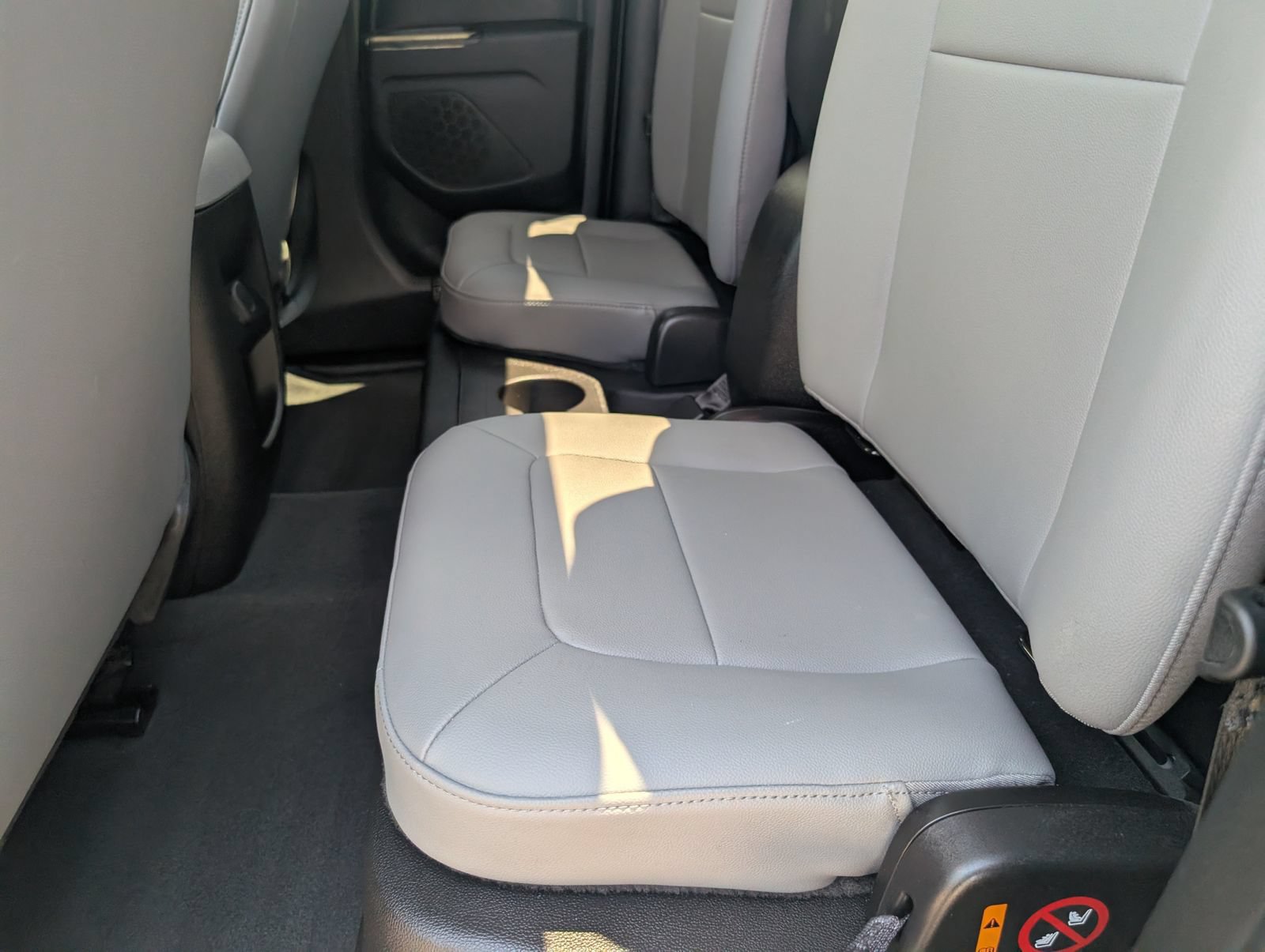 Used 2021 Chevrolet Colorado W/T w/ Custom Special Edition AWD/4WD image 16