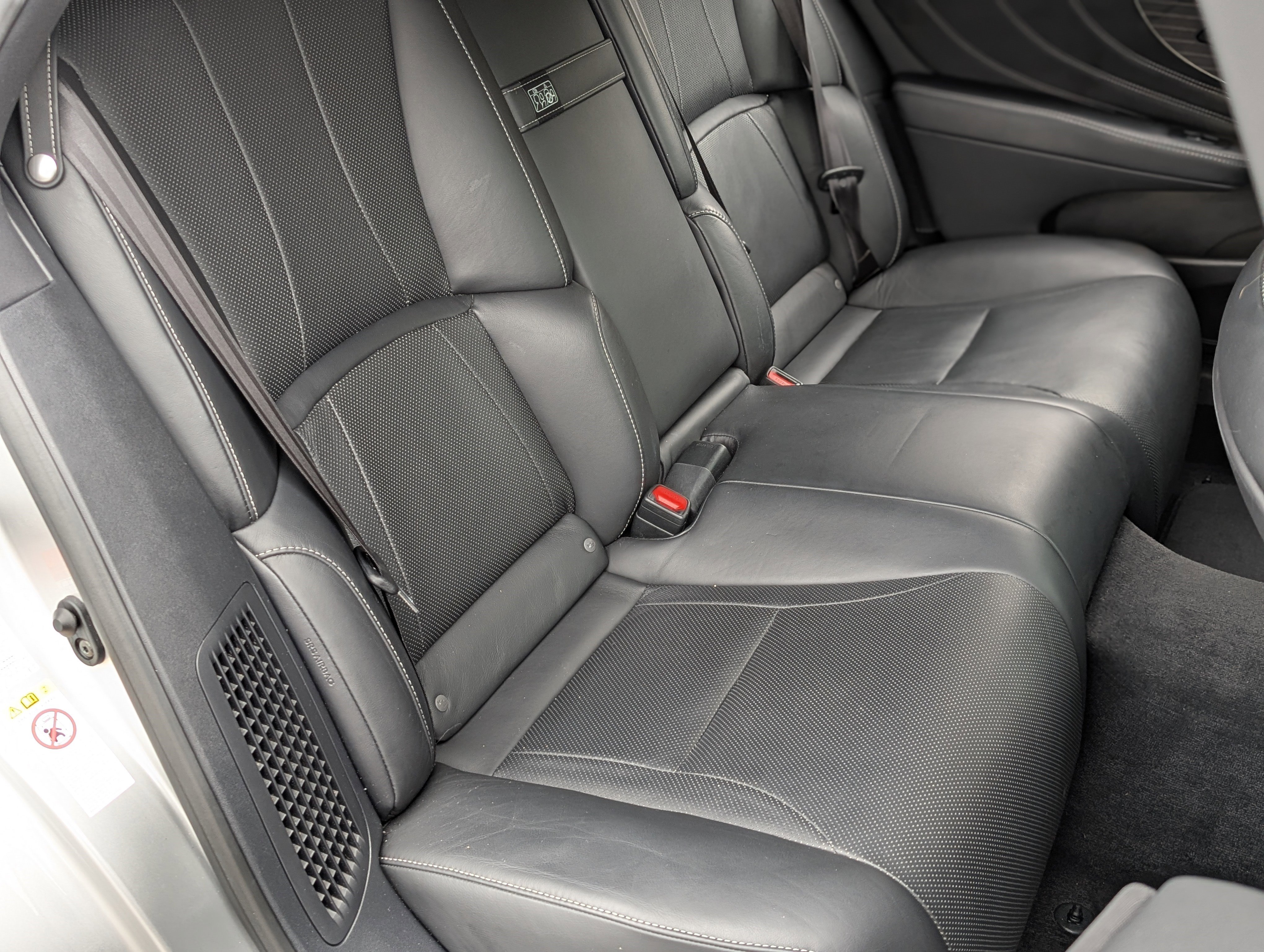 Used 2019 Lexus LS 500h LS 500h image 21