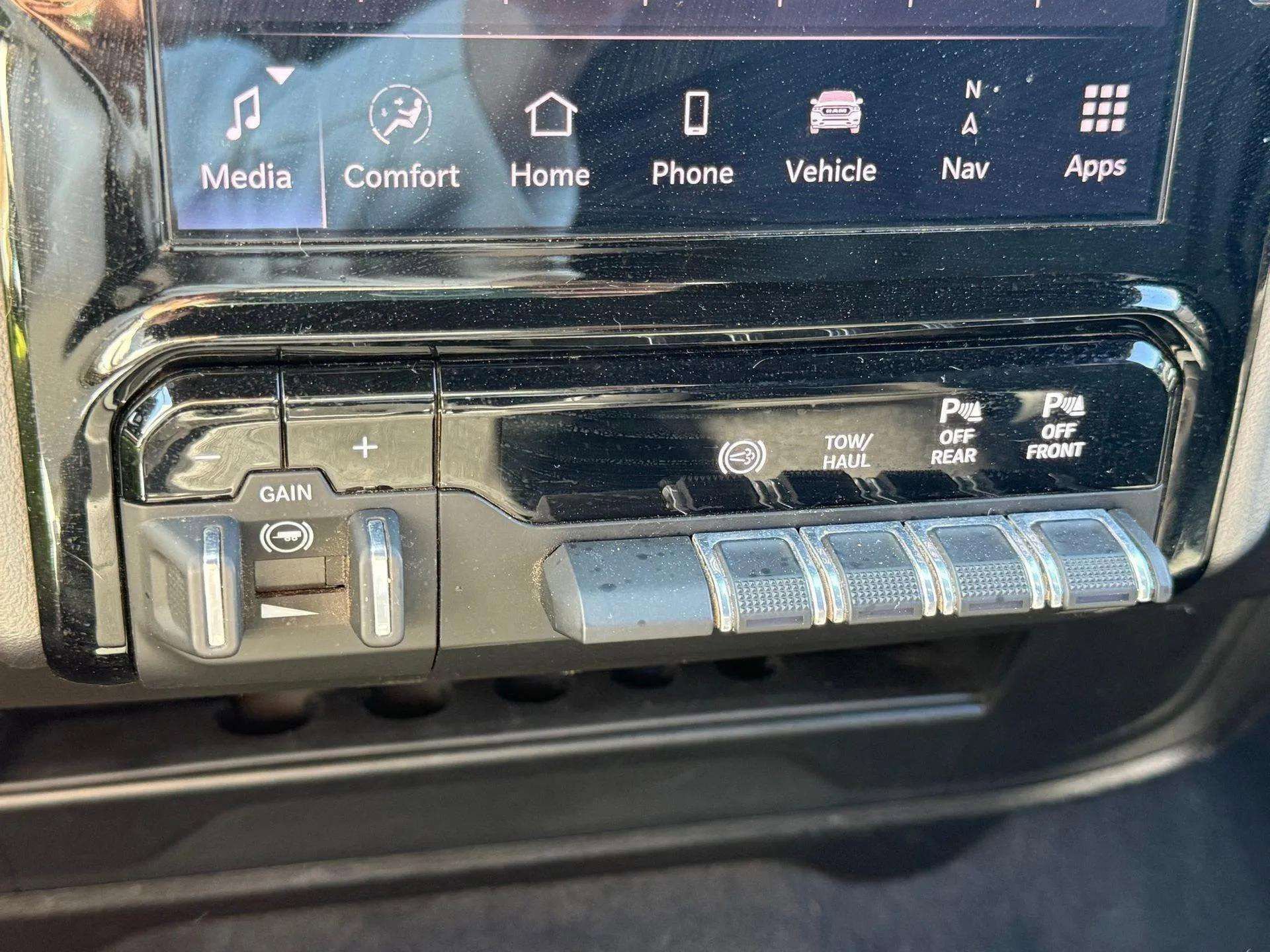 Used 2025 RAM 2500 Big Horn image 42