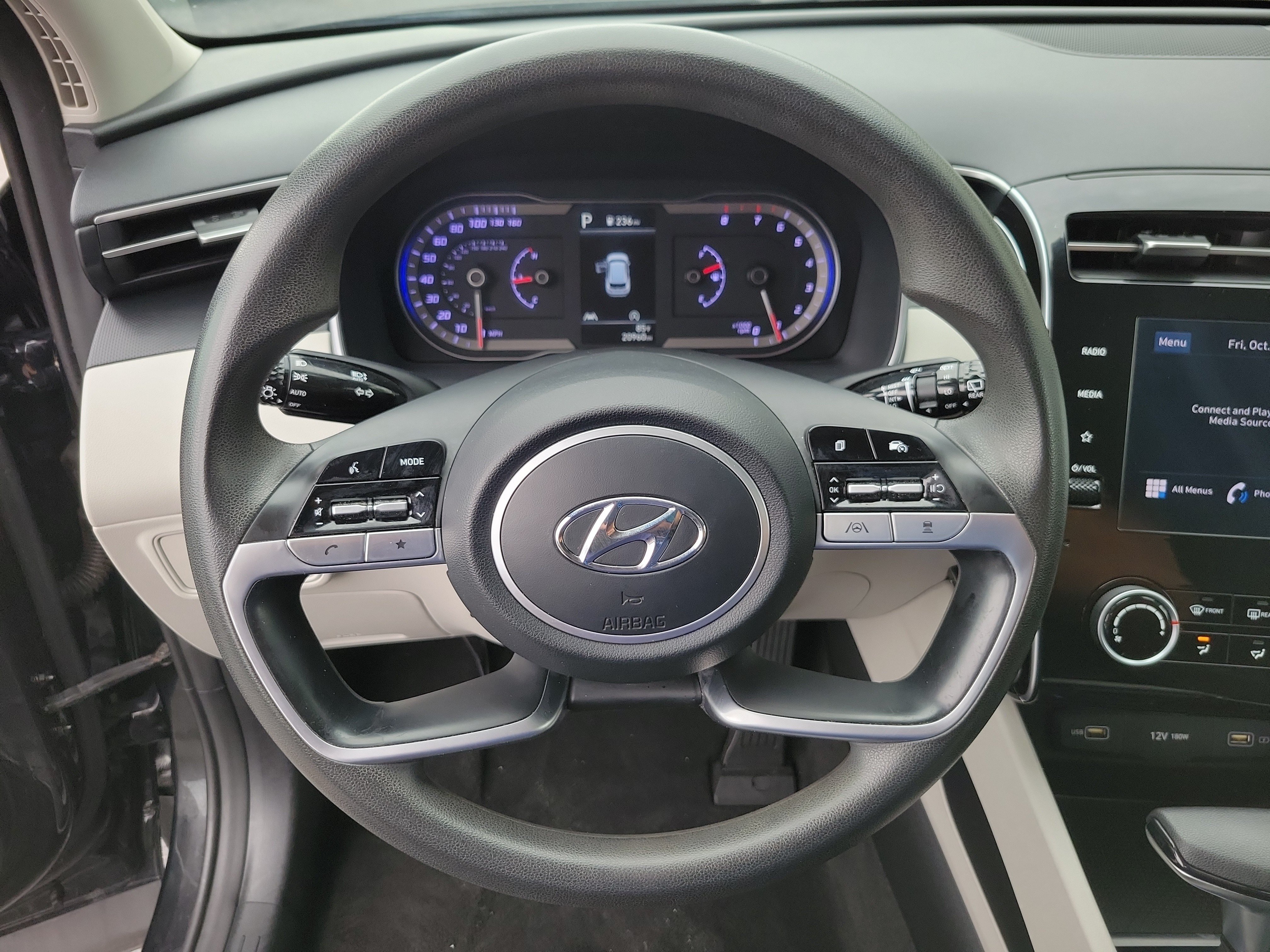 Used 2022 Hyundai Tucson SEL FWD image 27