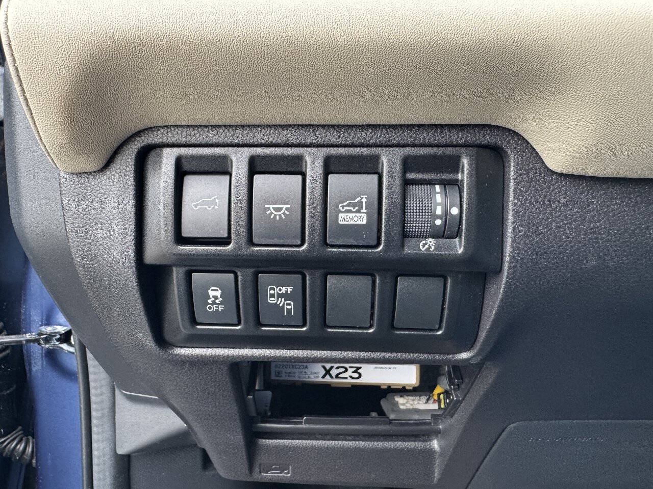 Used 2022 Subaru Ascent Touring AWD/4WD image 38