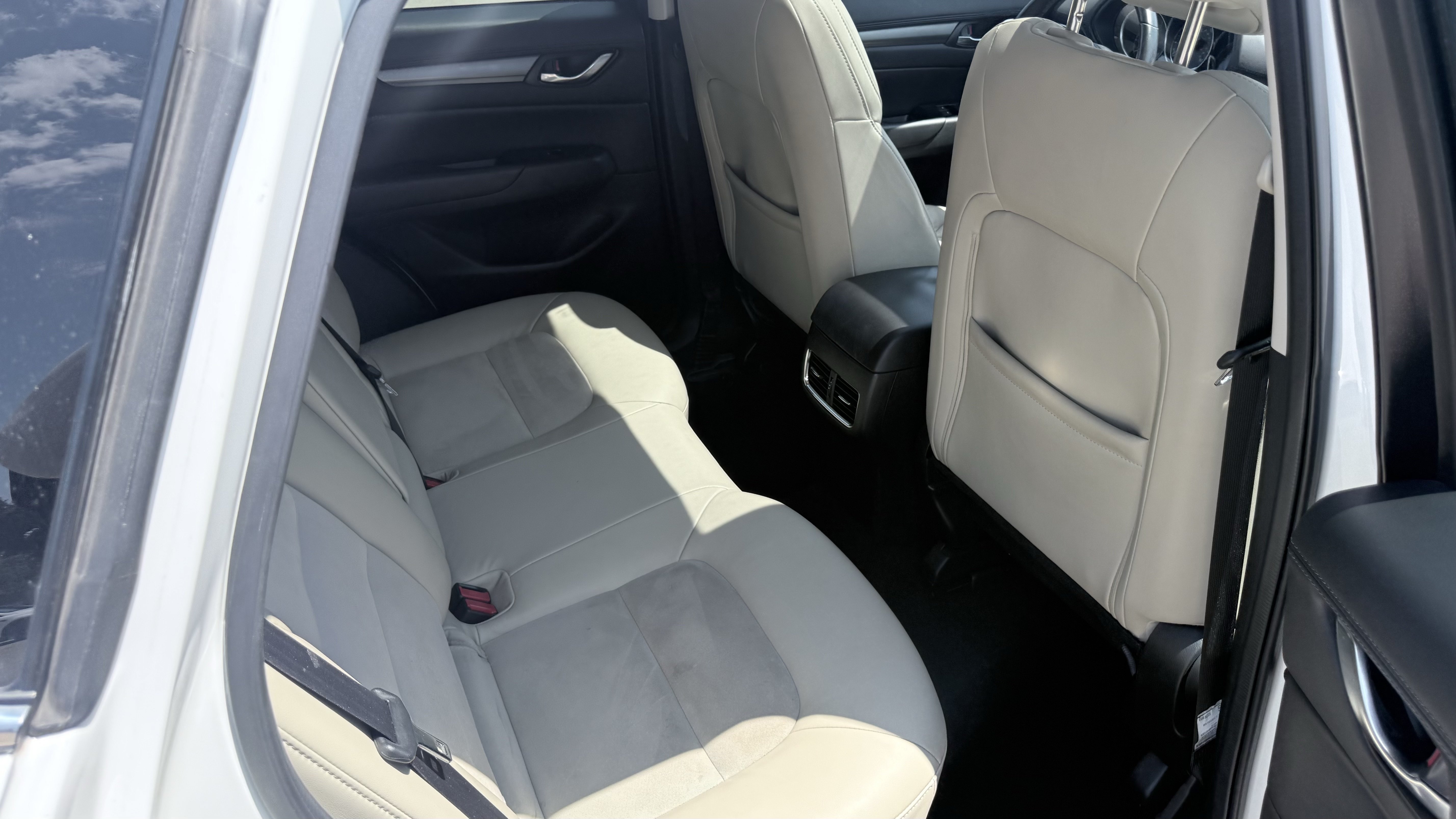 Used 2018 MAZDA CX-5 Touring w/ Preferred Equipment Package FWD image 35