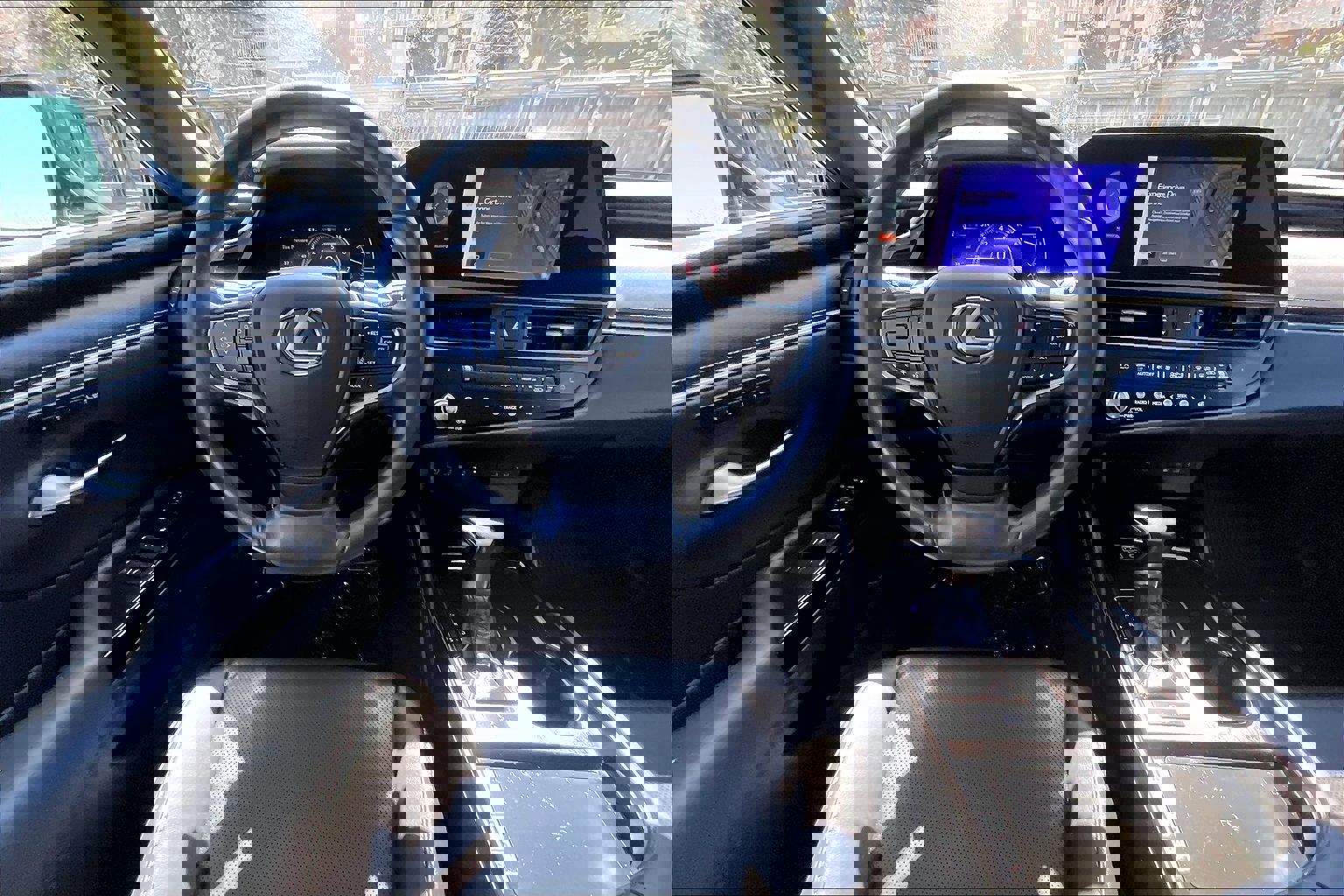 Used 2023 Lexus ES 350 w/ Premium Package image 5