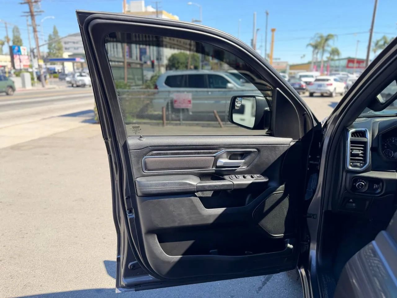 Used 2024 RAM 1500 Big Horn image 26