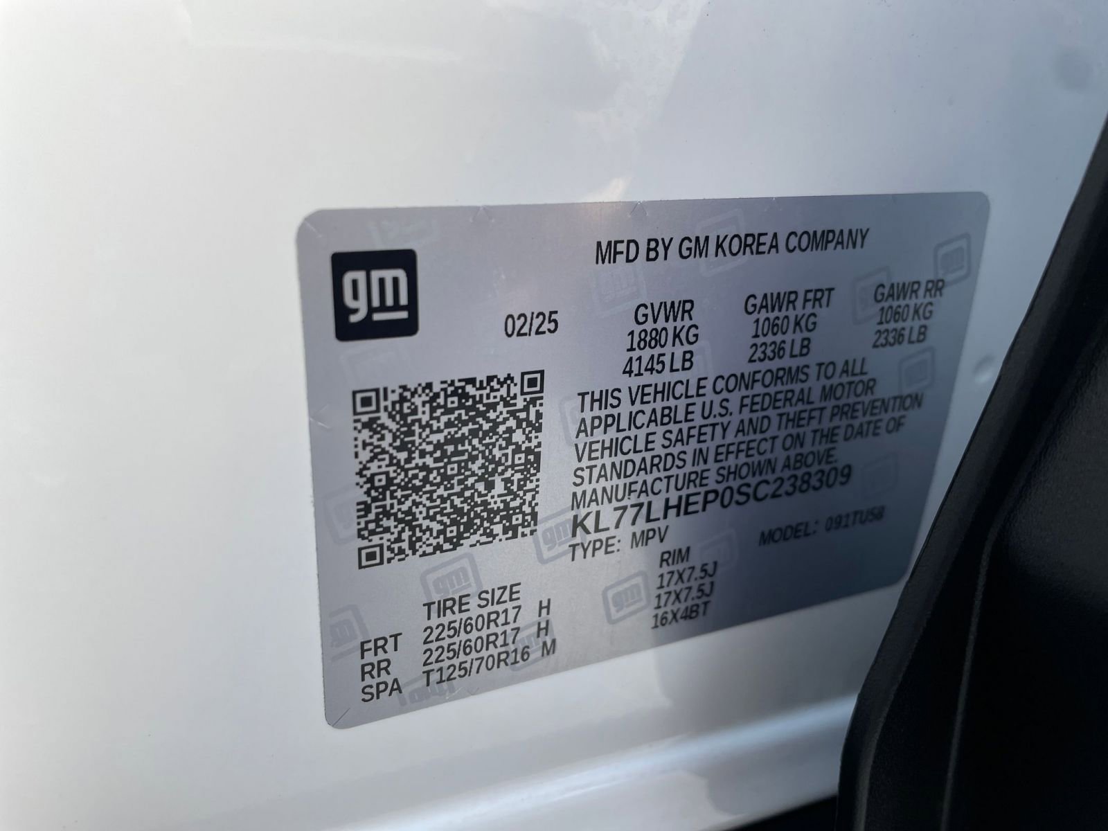 Used 2025 Chevrolet Trax LT w/ LT Convenience Package image 27