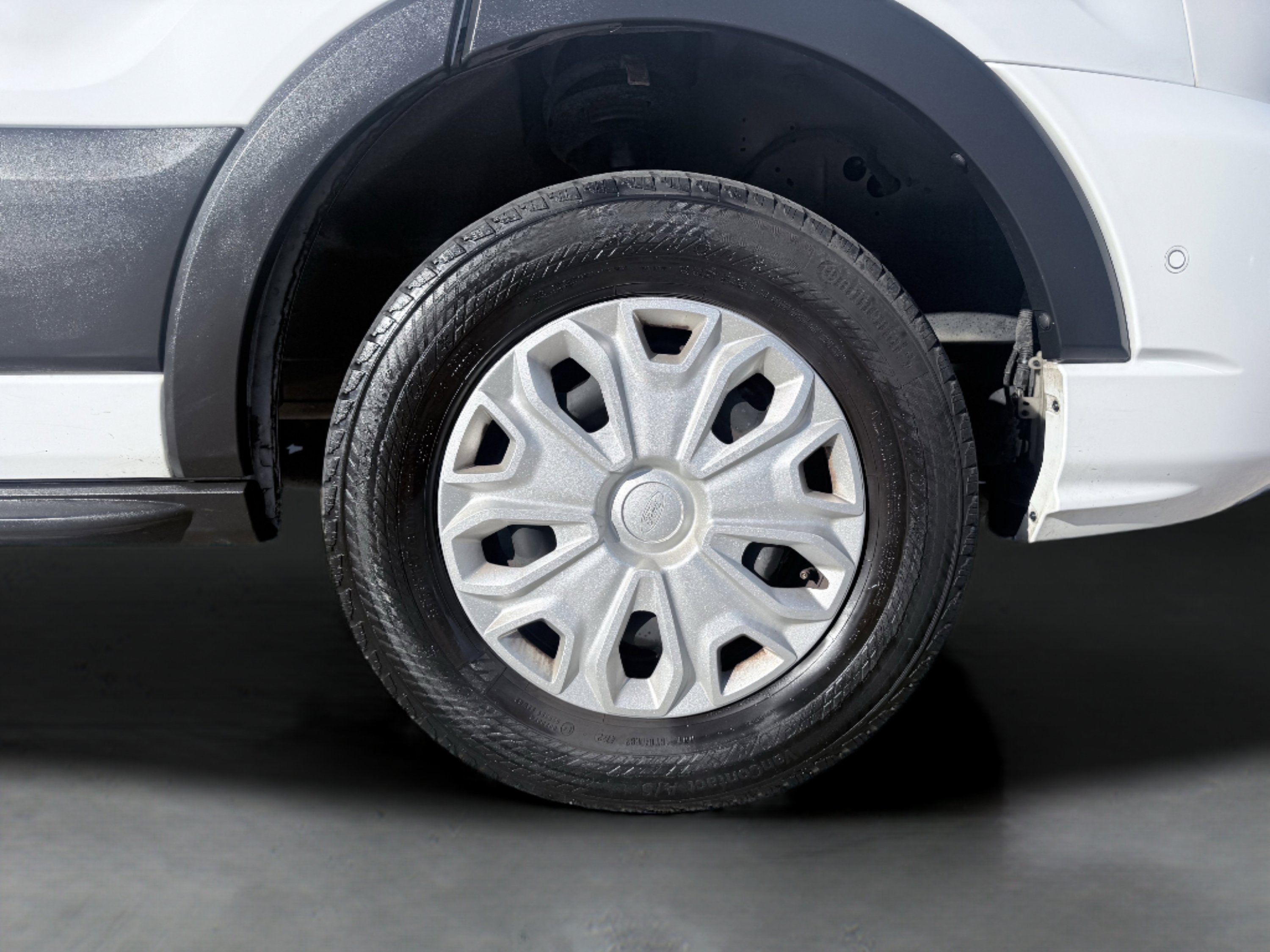 Used 2023 Ford Transit 350 XLT image 65