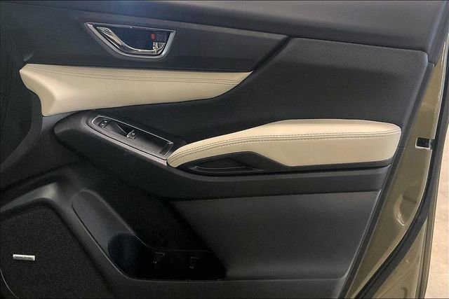 Used 2025 Subaru Ascent Limited image 24