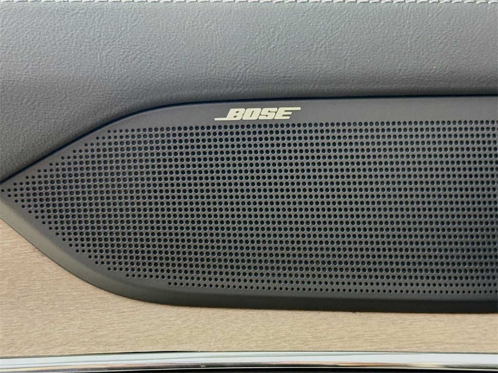 New 2025 Volvo EX90 Plus w/ Protection Package Premier image 18