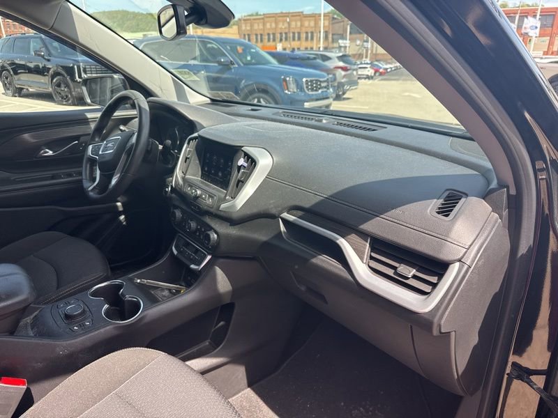 Used 2022 GMC Terrain SLE w/ Driver Convenience Package AWD/4WD image 11