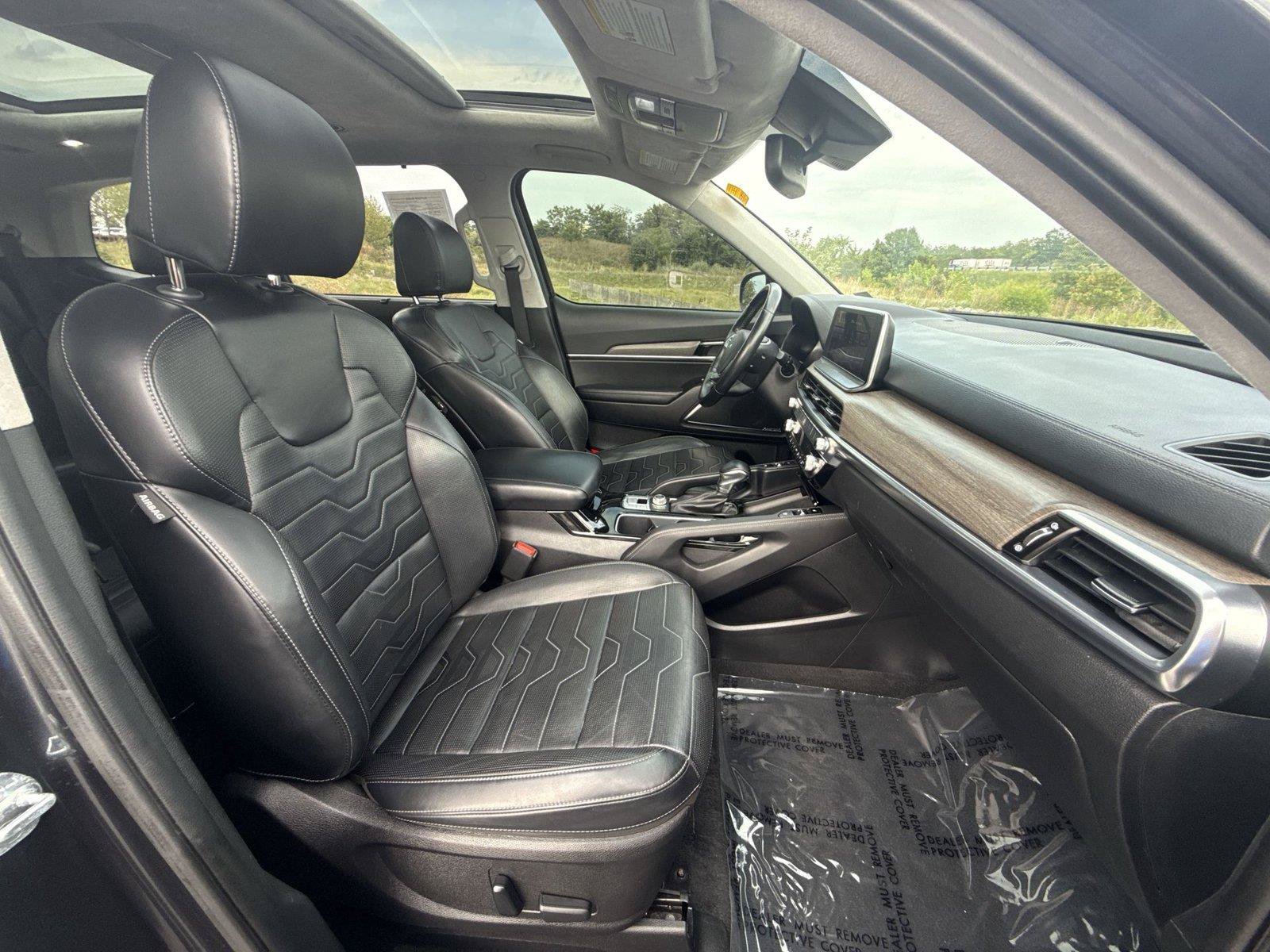 Used 2022 Kia Telluride SX w/ SX Prestige Package AWD/4WD image 22