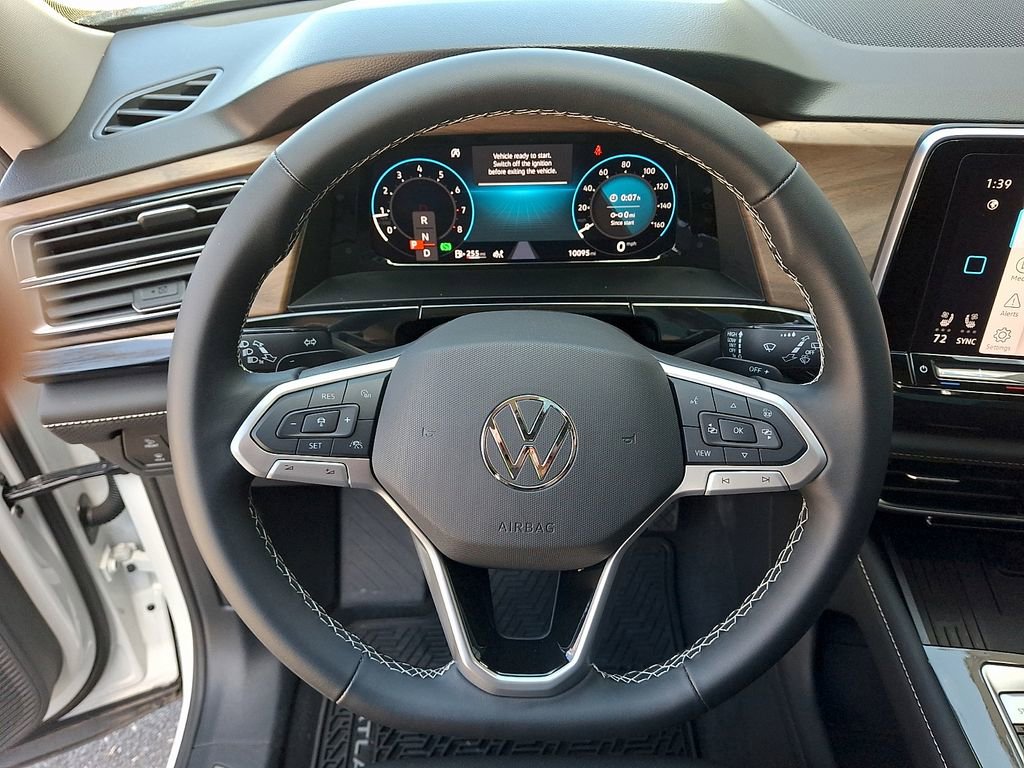 Certified 2025 Volkswagen Atlas SE w/ Panoramic Sunroof Package AWD/4WD image 19