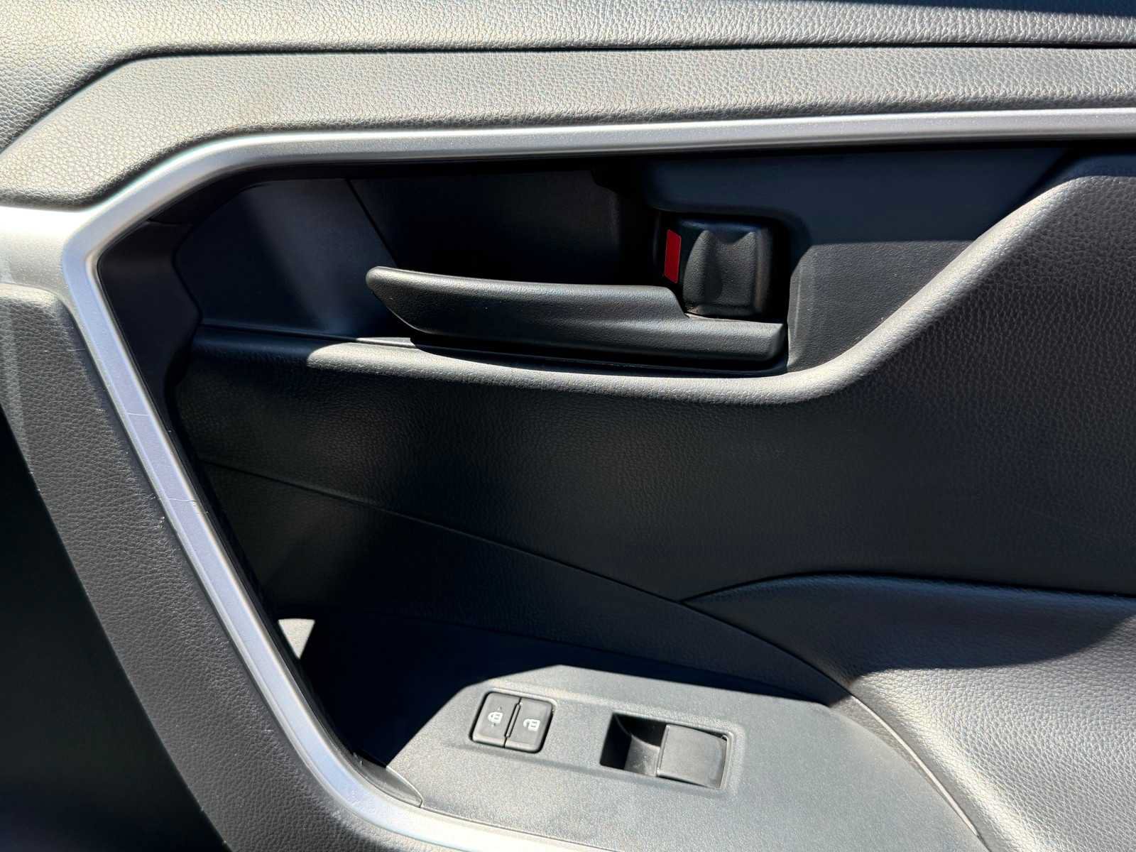 Used 2020 Toyota RAV4 LE w/ Carpet Mat Package FWD image 30