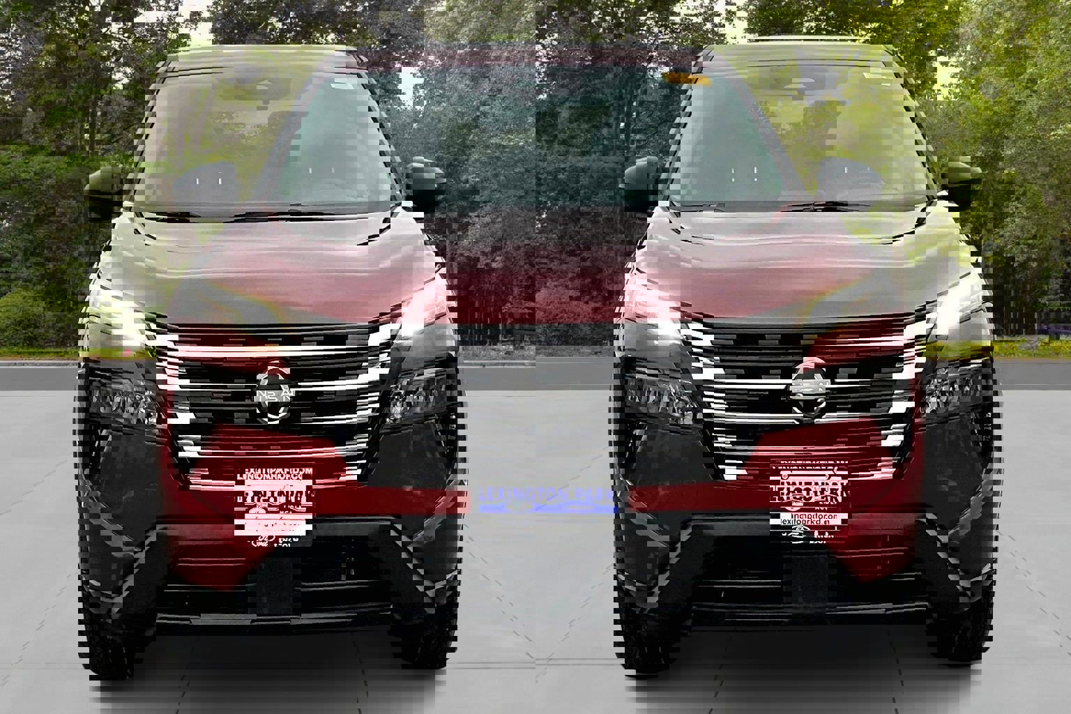 Used 2024 Nissan Rogue S image 2