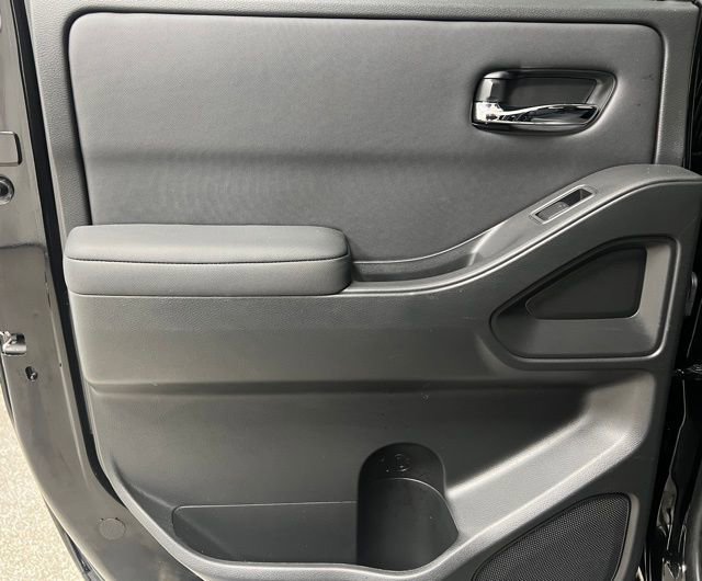 Used 2024 Nissan Frontier SV w/ Technology Package image 44