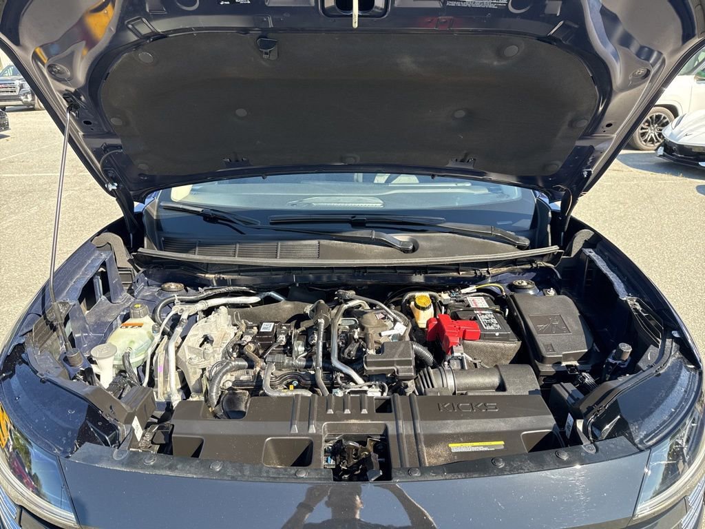 Used 2025 Nissan Kicks SV FWD image 30