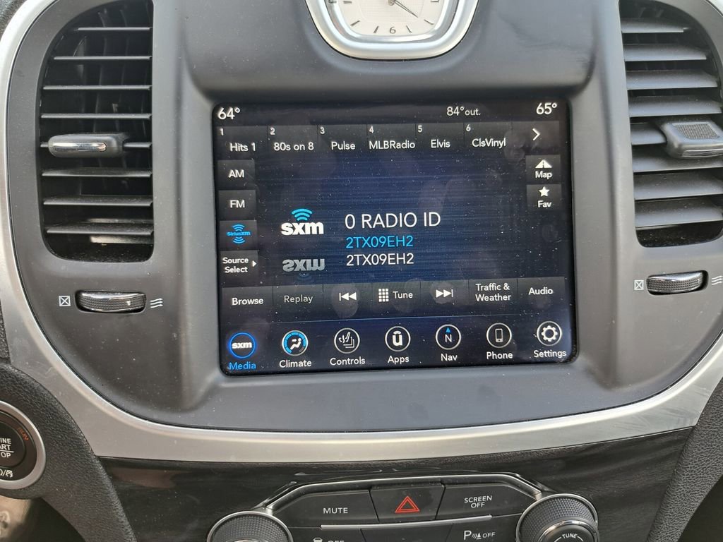 Used 2022 Chrysler 300 Touring L w/ Popular Equipment Group image 10