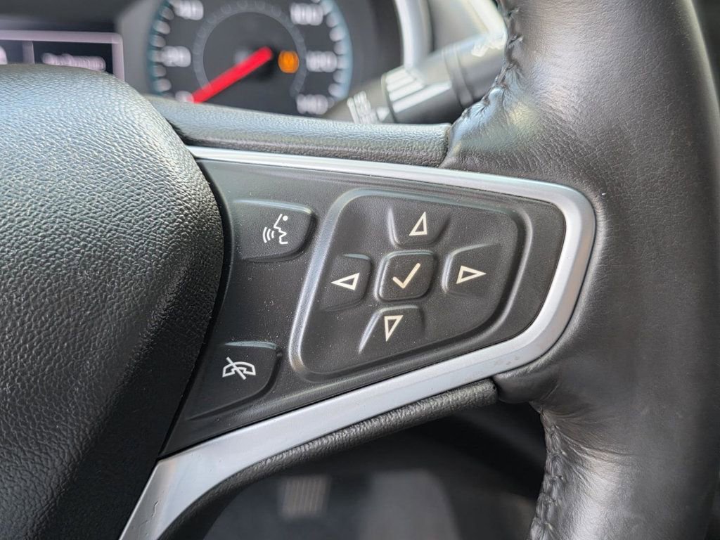 Used 2022 Chevrolet Malibu LT w/ Leather Package image 22