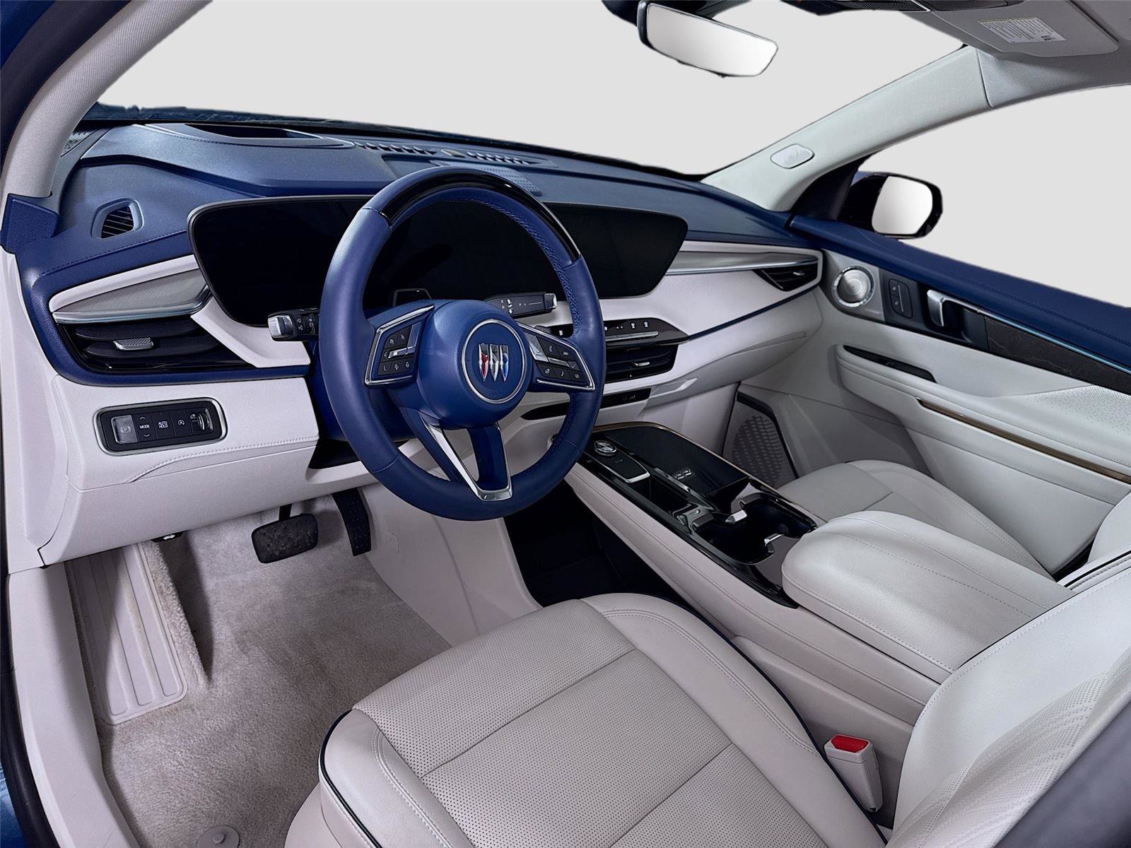 Used 2025 Buick Enclave Avenir w/ Super Cruise Package image 3