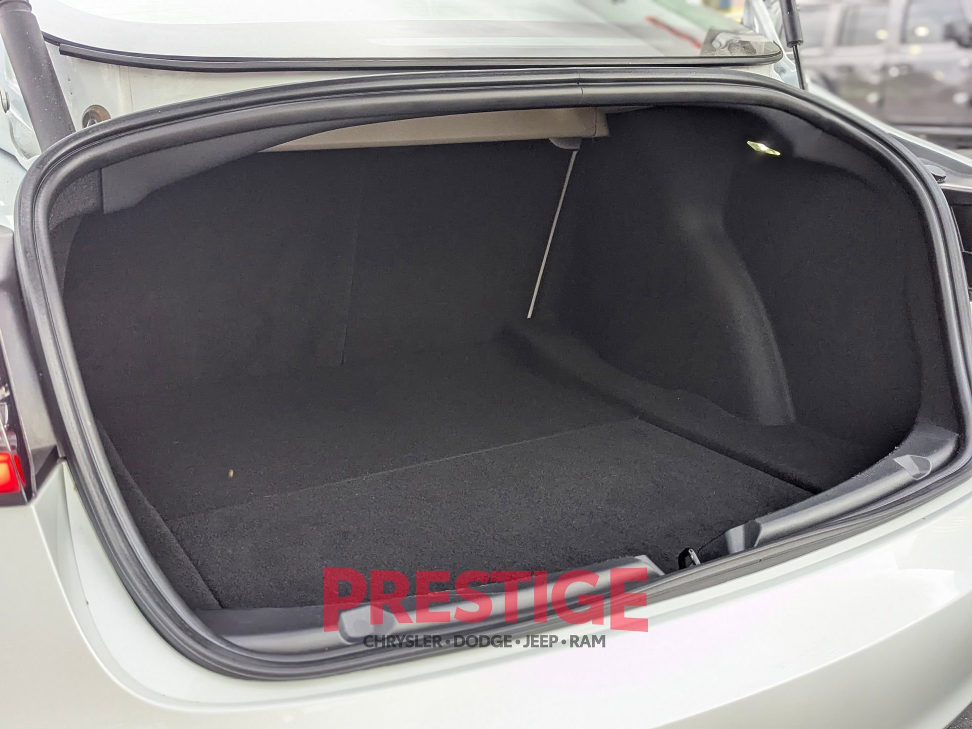 Used 2021 Tesla Model 3 Long Range image 11