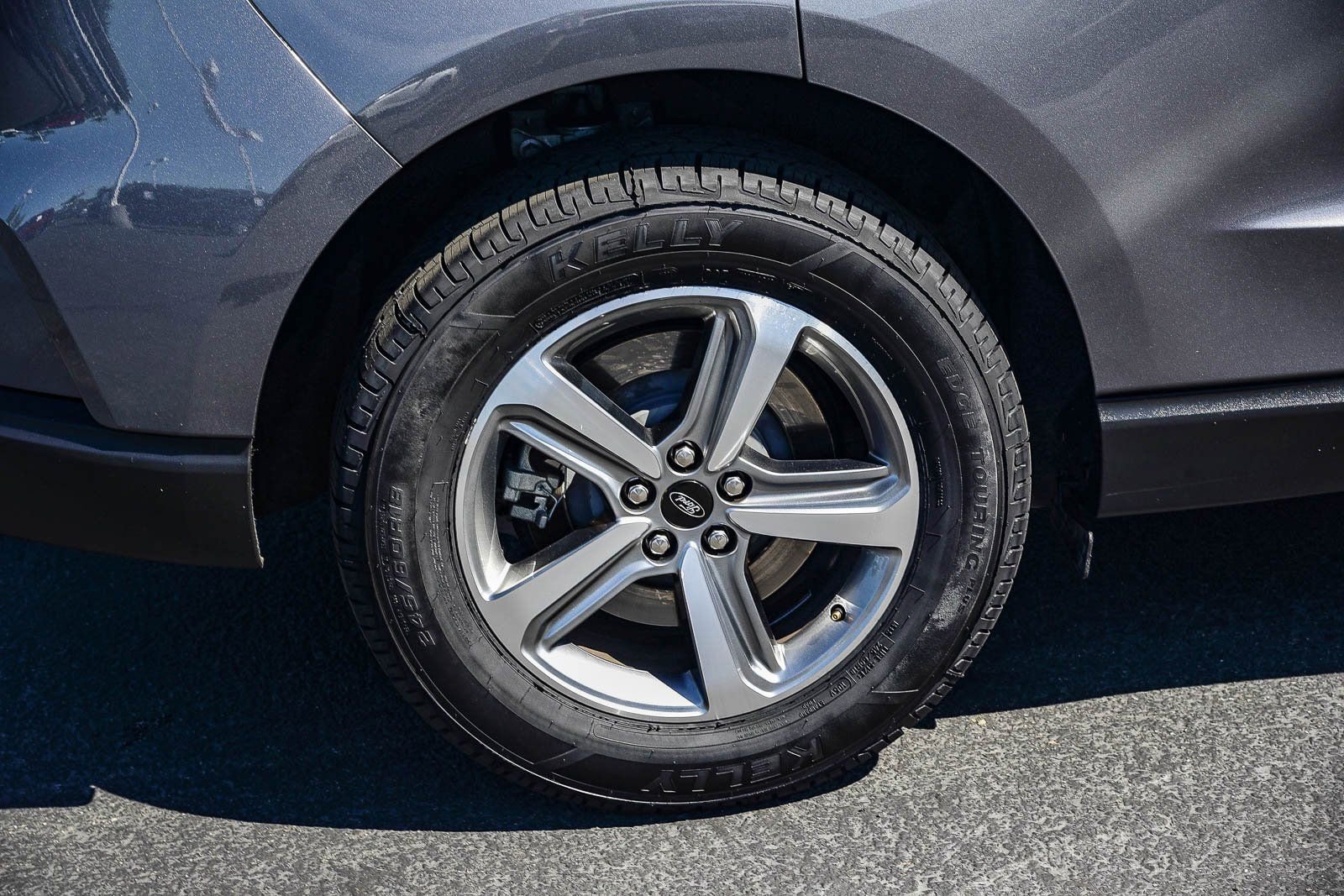 Used 2023 Ford Edge SEL w/ Convenience Package image 8