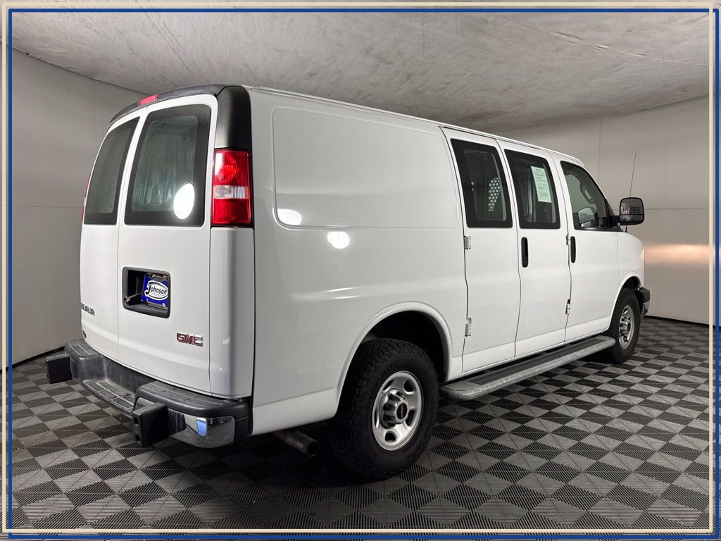 Used 2020 GMC Savana 2500 w/ Driver Convenience Package RWD image 5
