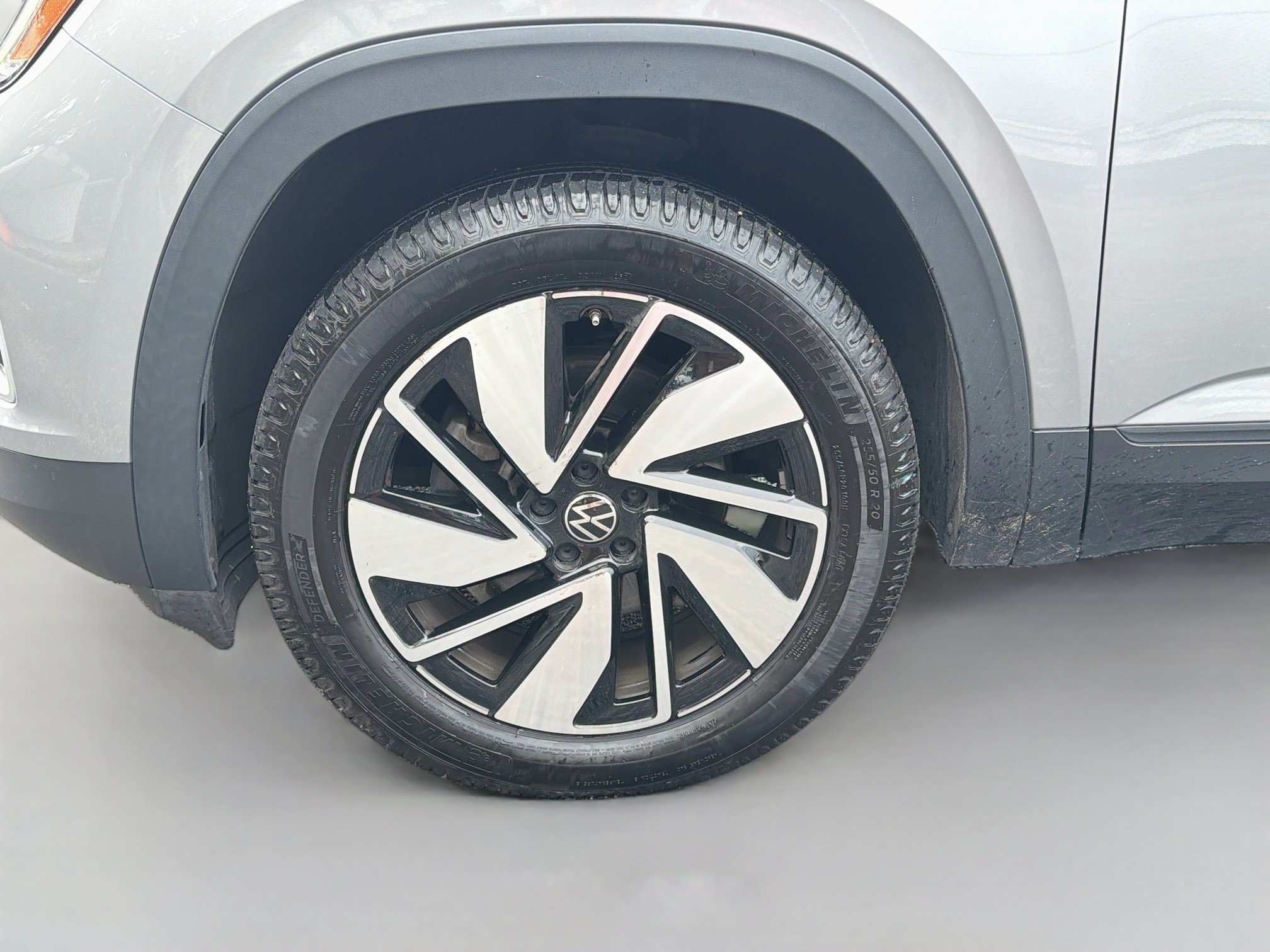 Used 2024 Volkswagen Atlas SE AWD/4WD image 43