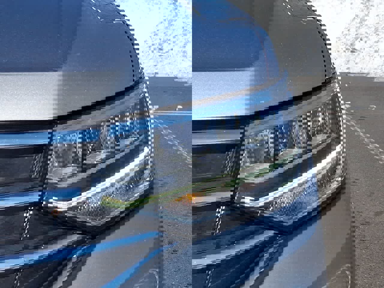 Used 2024 Volkswagen Tiguan SE image 30