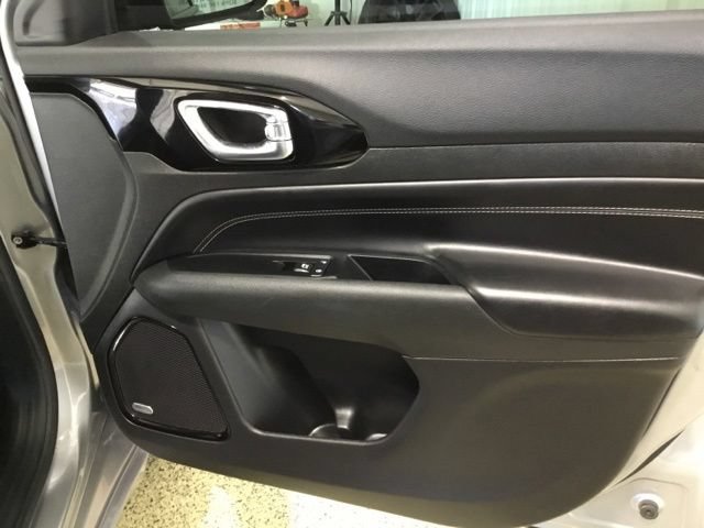 Used 2022 Jeep Compass High Altitude AWD/4WD image 47