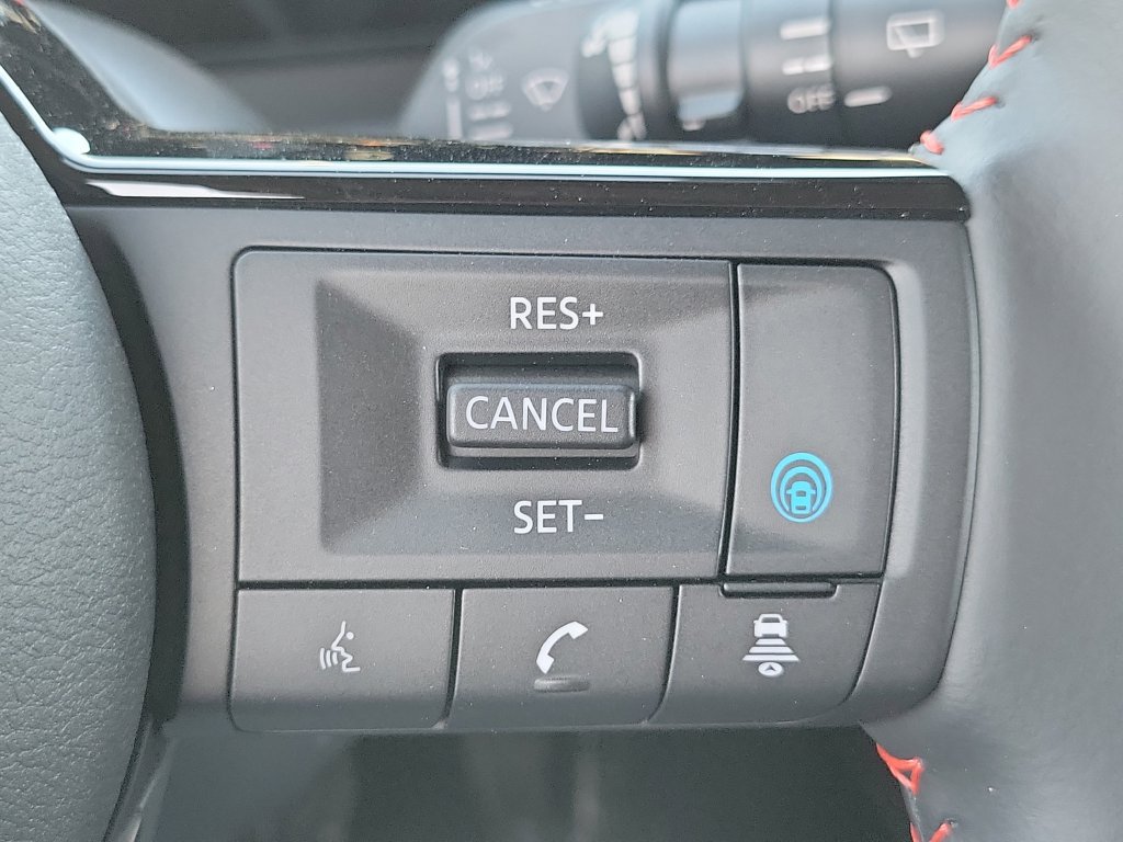 New 2026 Nissan Kicks SR FWD image 6