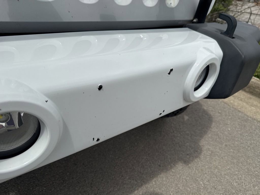 Used 2012 Jeep Wrangler Unlimited Sahara AWD/4WD image 9