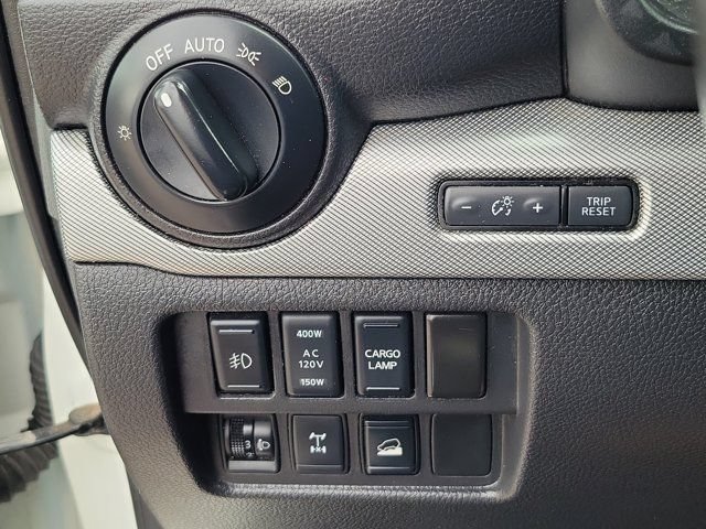 Used 2019 Nissan Titan PRO-4X w/ Pro-4x Convenience Package AWD/4WD image 22