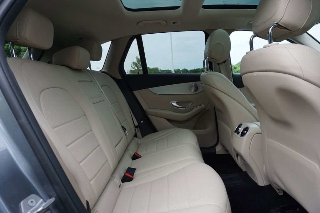 Used 2017 Mercedes-Benz GLC 300 4MATIC image 44