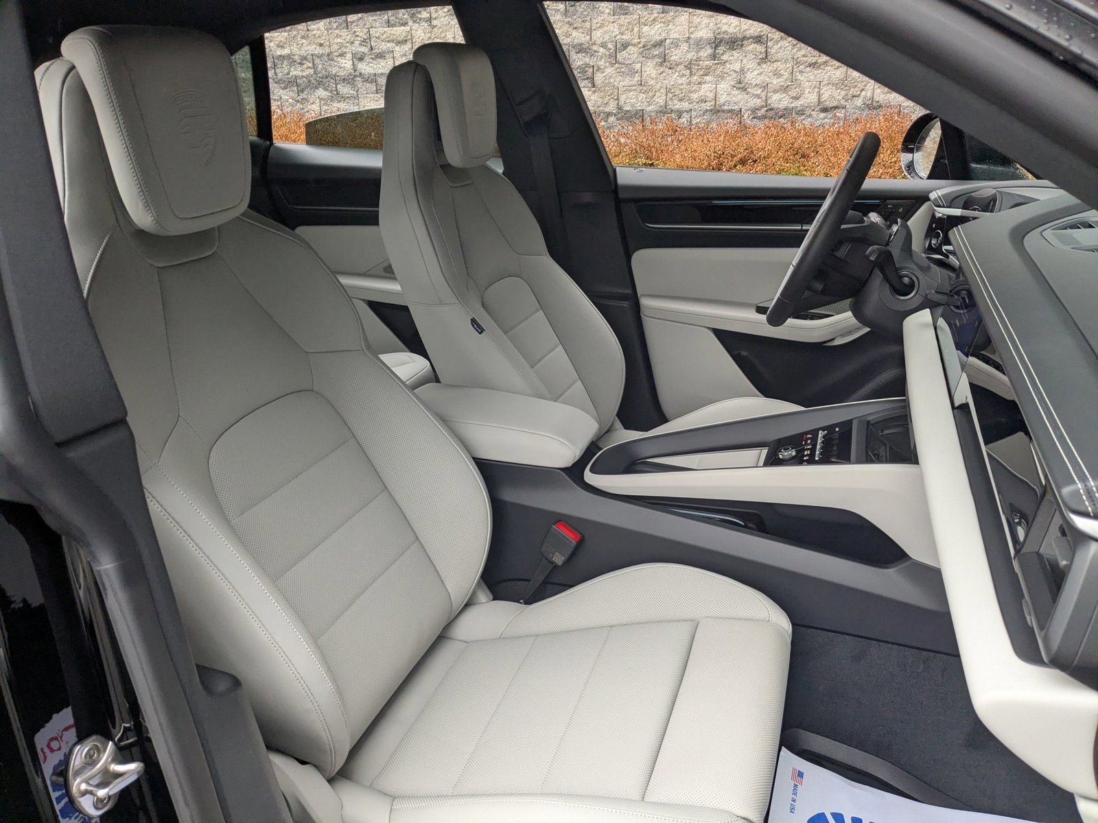 New 2026 Porsche Macan 4 Electric image 25