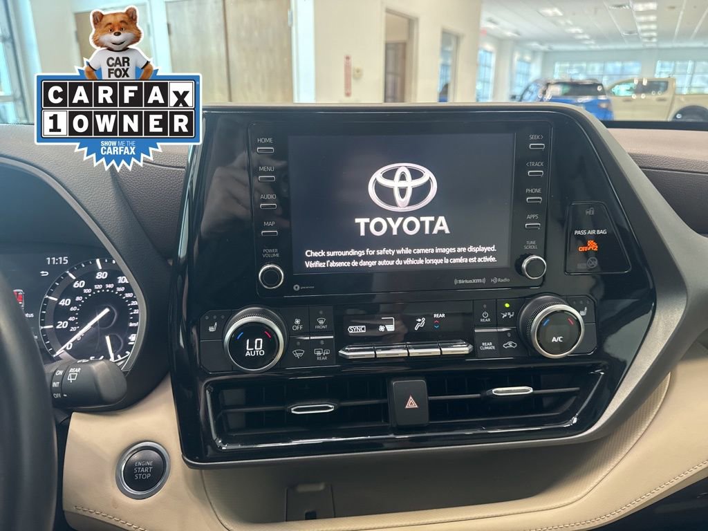 Used 2020 Toyota Highlander XLE AWD/4WD image 5