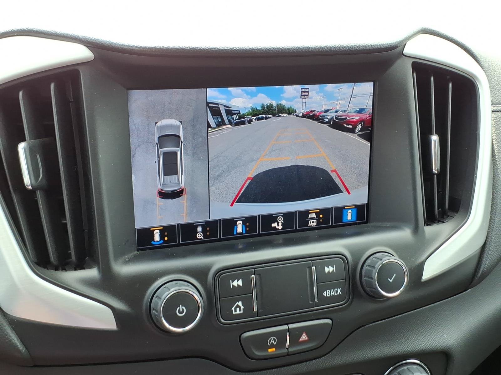 Certified 2022 GMC Terrain SLT w/ Infotainment Package II AWD/4WD image 22
