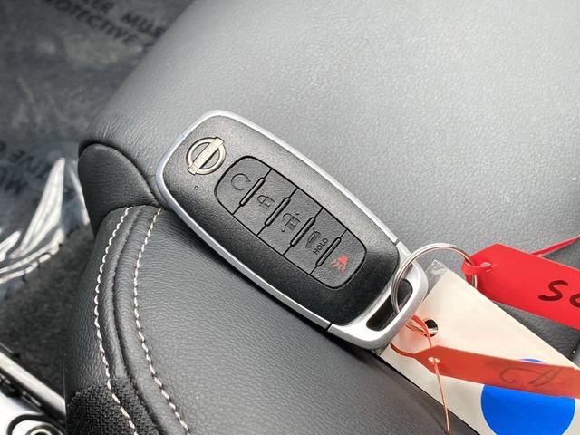 Used 2025 Nissan Rogue SL AWD/4WD image 26