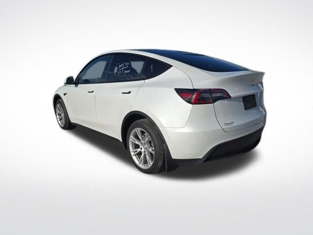 Used 2023 Tesla Model Y Long Range image 4