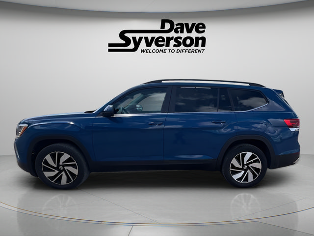 Used 2026 Volkswagen Atlas SE AWD/4WD image 2