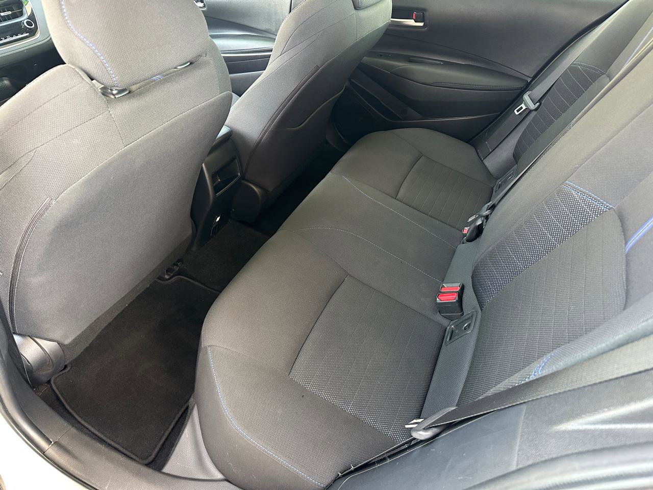 Used 2021 Toyota Corolla SE image 28