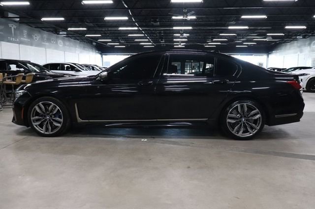 Used 2021 BMW M760i xDrive w/ Luxury Rear Seating Package image 2