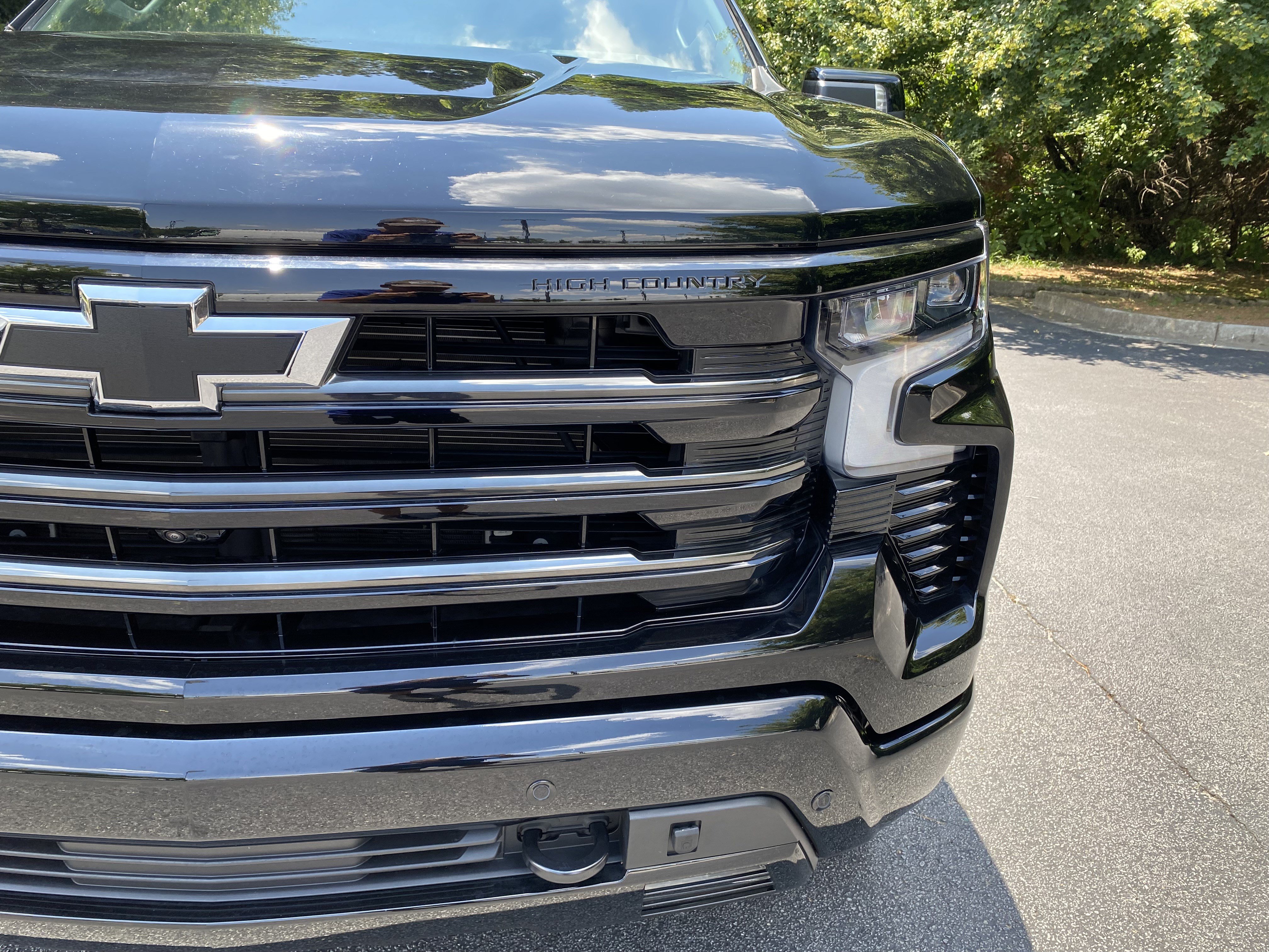 Used 2025 Chevrolet Silverado 1500 High Country w/ Midnight Edition AWD/4WD image 14