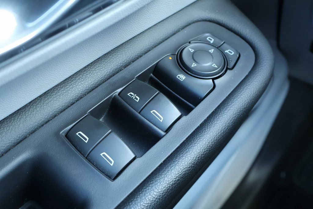 Used 2024 GMC Terrain SLE image 16