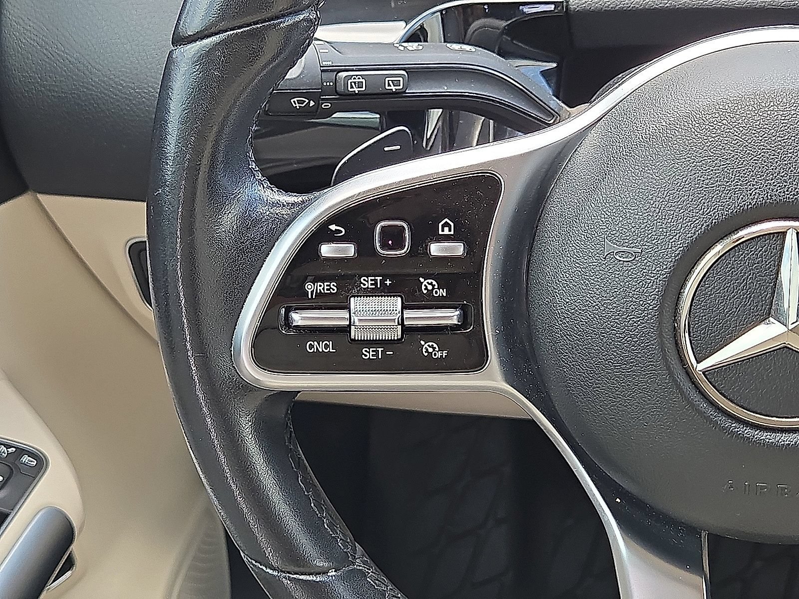 Used 2023 Mercedes-Benz GLA 250 w/ Premium Package image 18