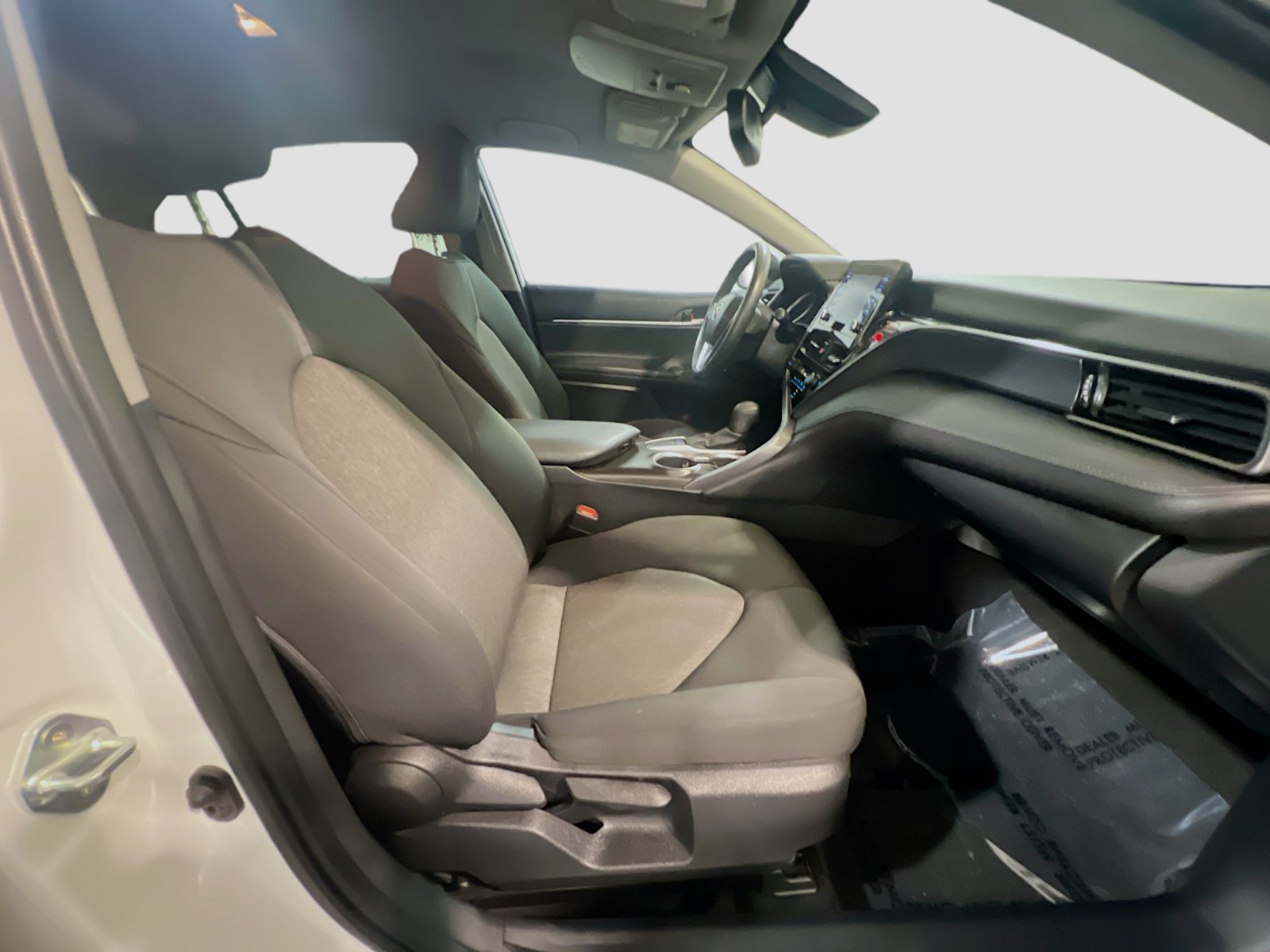 Used 2024 Toyota Camry LE w/ Convenience Package FWD image 19